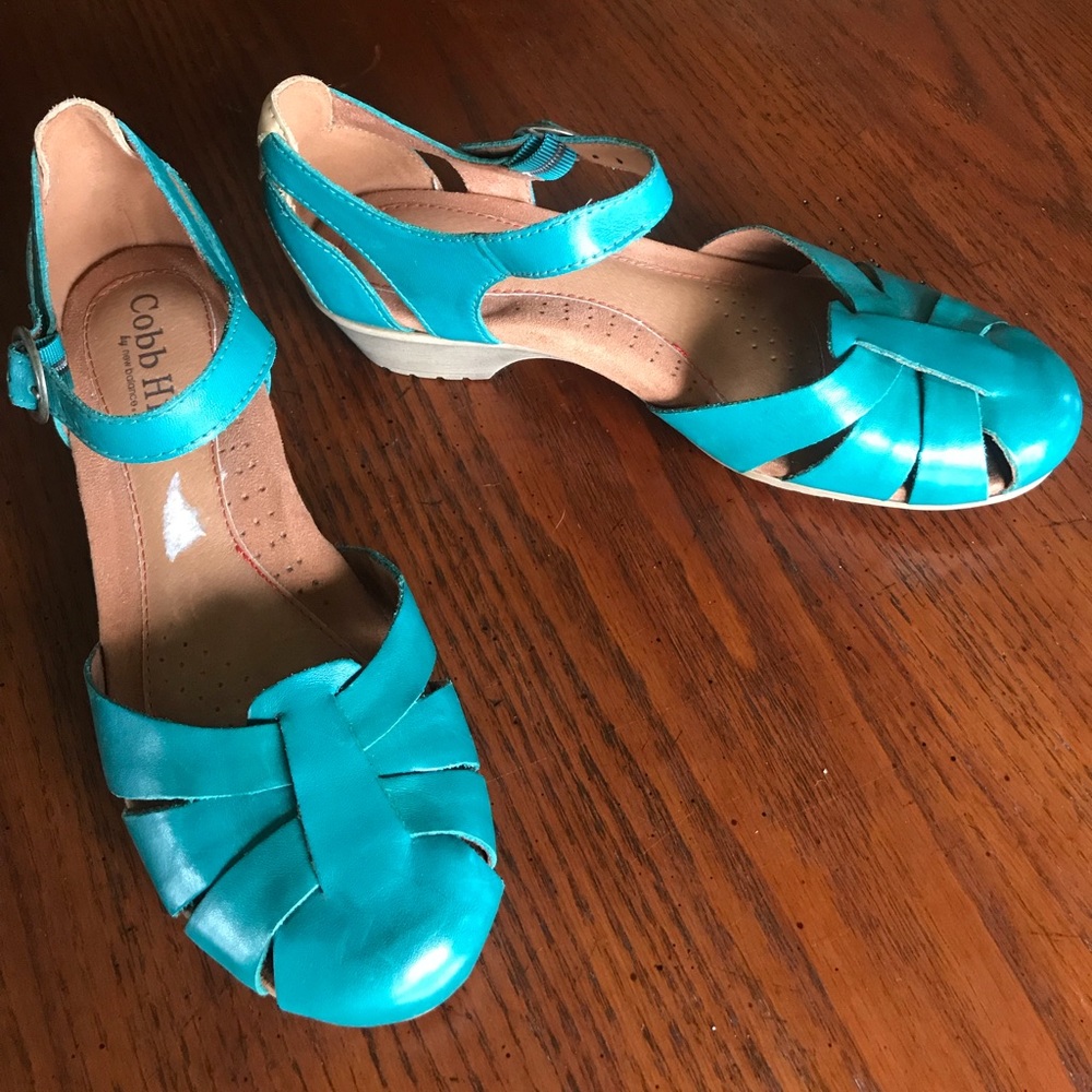 Cobb Hill Gina Fisherman sandals-never worn!